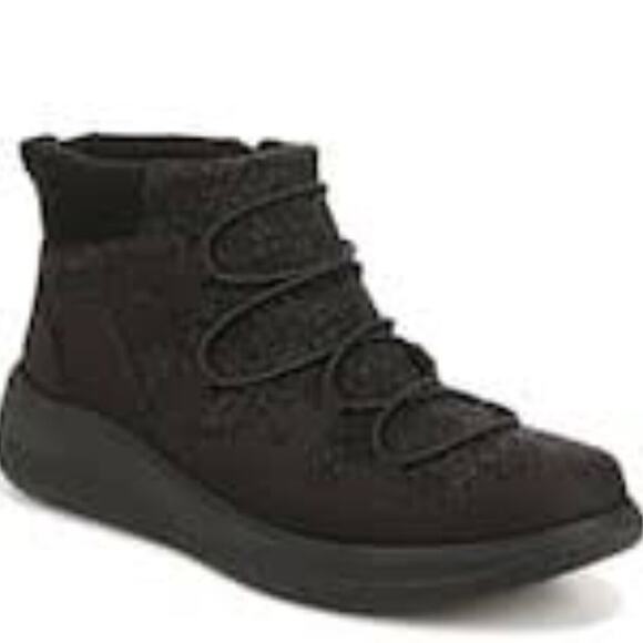 BZEES TAHO FLEECE WOMEN BLACK WINTER BOOTIES SIZE 9M BRAND NEW WITH BOX - Picture 1 of 4